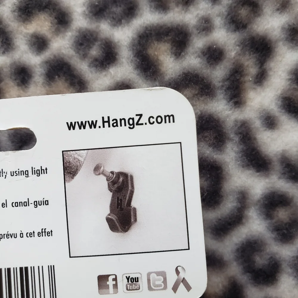 HangZ Gallery Hooks, 15 Pieces, 30 LB. Ideal for Drywall, Wood, Plaster, NIP